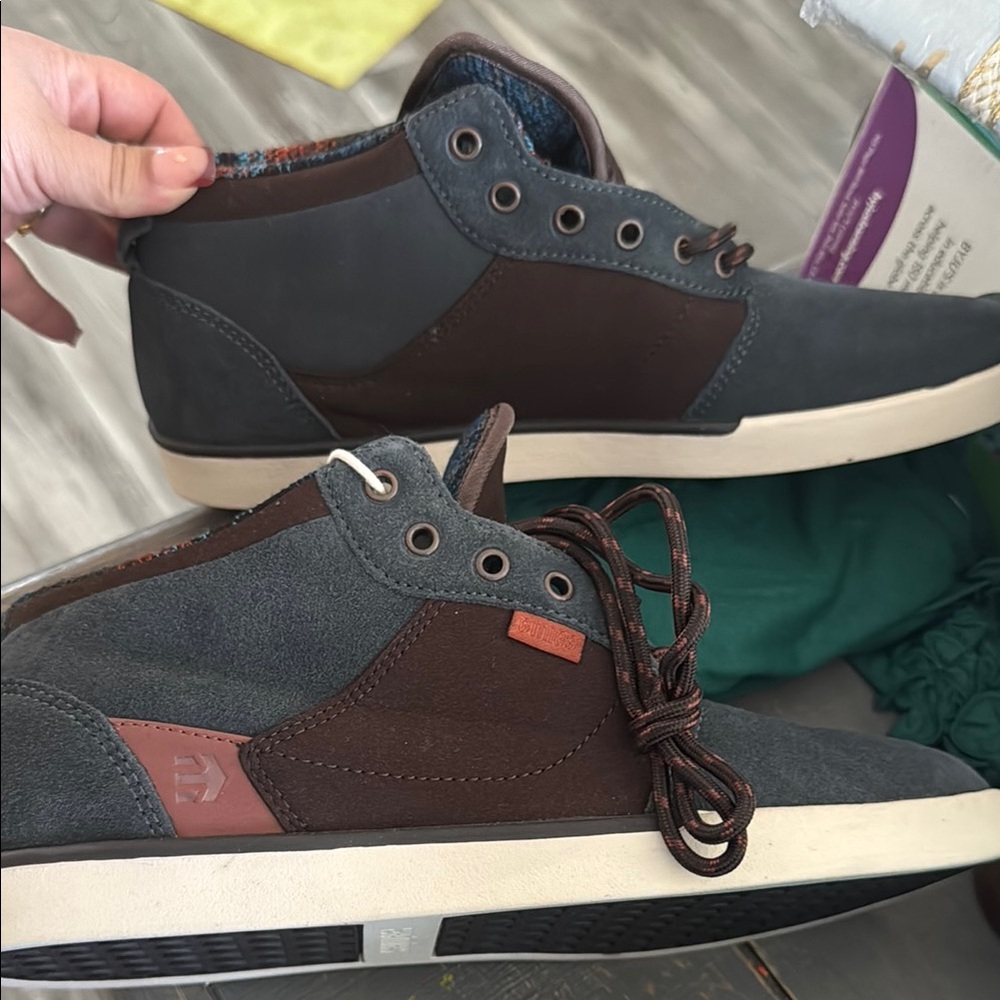 Men's High-Top Sneakers - Brown and Gray